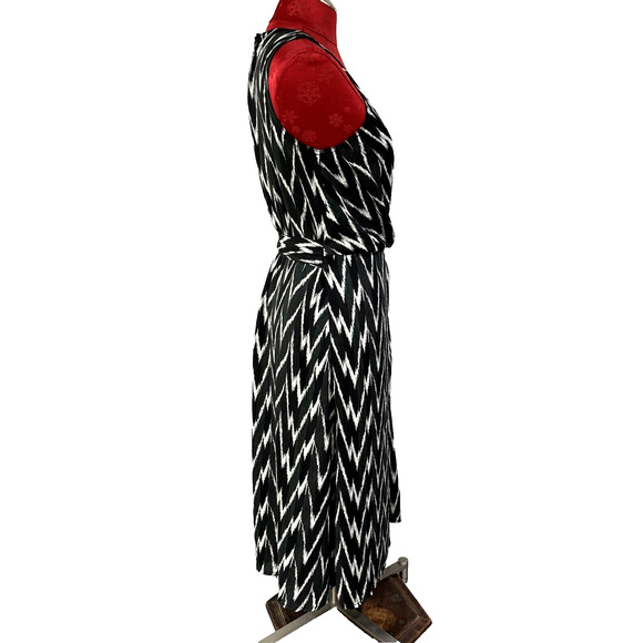 Ann Taylor Sleeveless Green Black Faux Wrap Dress Lined Size 6 Geometric Print - Picture 8 of 10